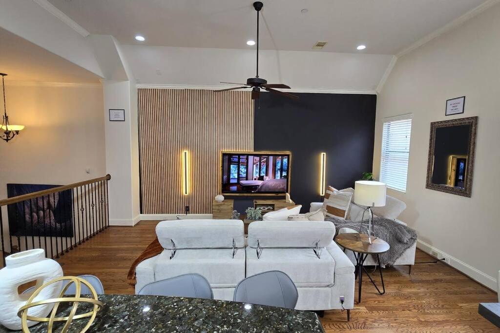 Modern Galleria Gem Private Jacuzzi 3 Br Houston Exteriér fotografie