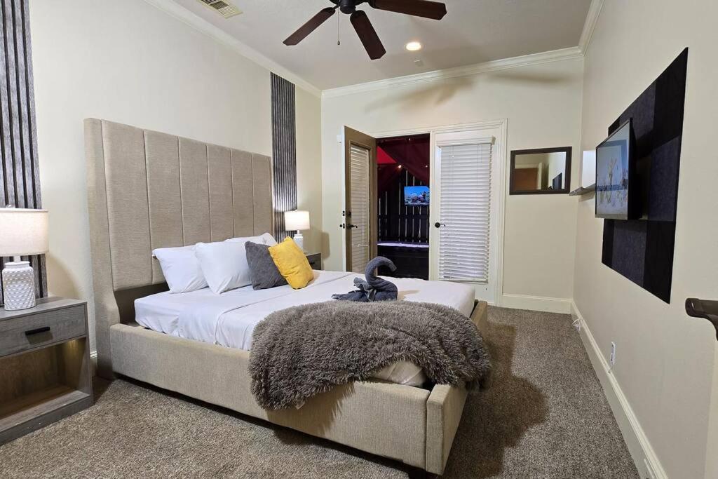 Modern Galleria Gem Private Jacuzzi 3 Br Houston Exteriér fotografie